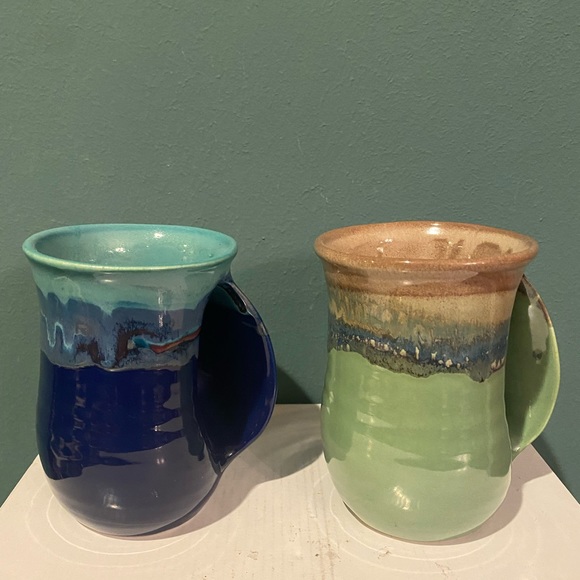 Neher Clay in Motion Mossy Creek Pottery Hand Warmer Mugs - Set of 2 - Picture 3 of 8